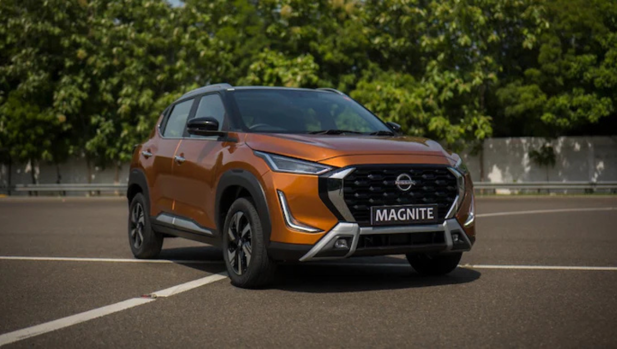  Nissan Magnite CNG with AMT